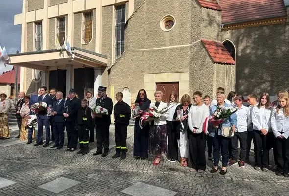 Uczniowie z Piławy oddali hołd Sybirakom w 87. rocznicę sowieckiej napaści