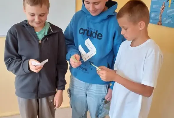 Dzień Chłopaka w szkole w Pilawie – wyjątkowe święto pełne niespodzianek