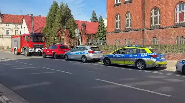 Dzierżoniów: Strażacy, policjanci i służba więzienna oddali hołd śp. sierż. Natanowi Sieroniowi