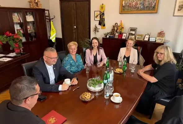 Nagrody Burmistrza Niemczy dla nauczycieli i dyrektorów szkół