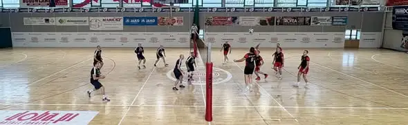 Strażacy z Dzierżoniowa najlepsi w eliminacjach siatkarskich