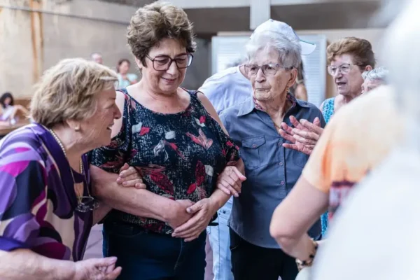 Jaźwina: Seniorzy z gminy Łagiewniki spotkali się na integracyjnym wydarzeniu z KGW